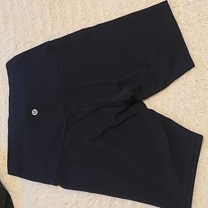Lululemon align 8 inch shorts size 6